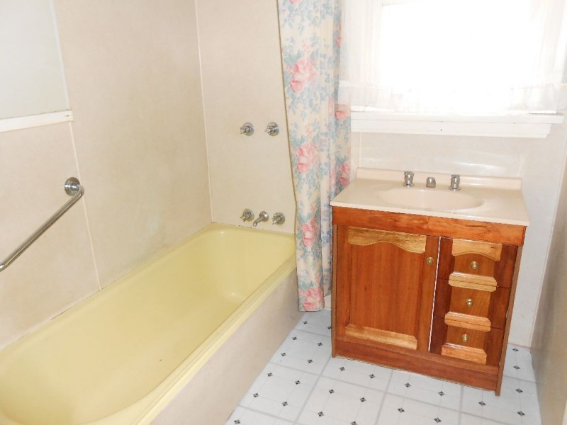 80 Main Street, Cressy TAS 7302