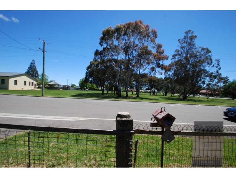 8 Lyttleton St, Longford TAS 7301