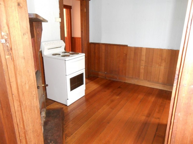 19 Charles Street, Cressy TAS 7302