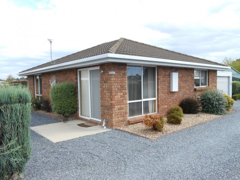 2/20 Laycock Street, Longford TAS 7301
