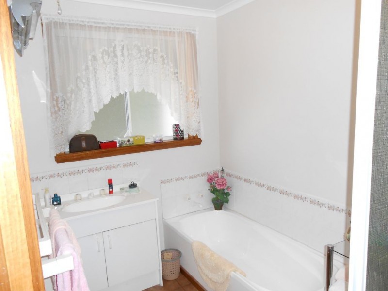 2/20 Laycock Street, Longford TAS 7301