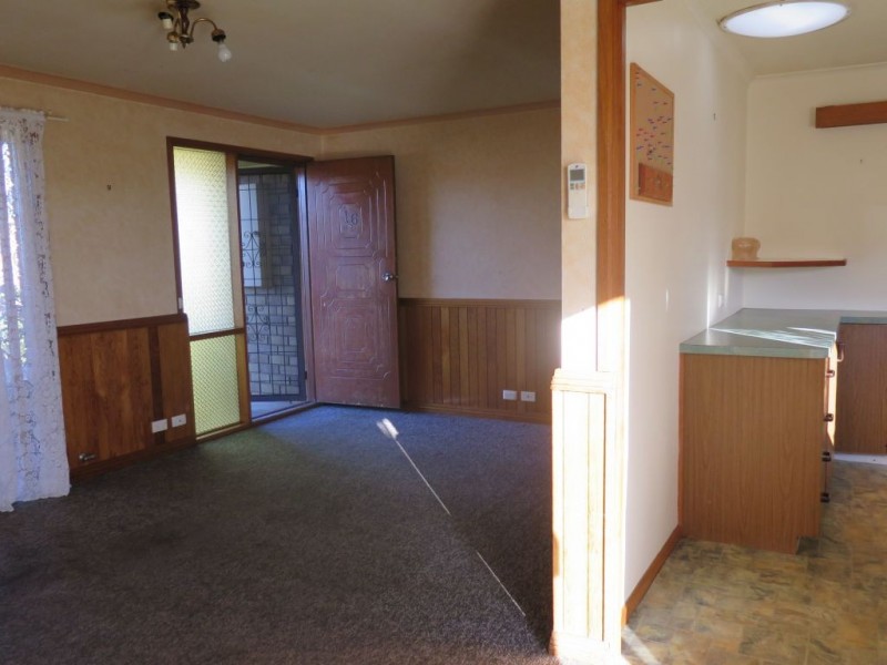 16 Bedford Street, Campbell Town TAS 7210