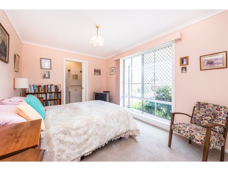 14 Swan Avenue, Longford TAS 7301