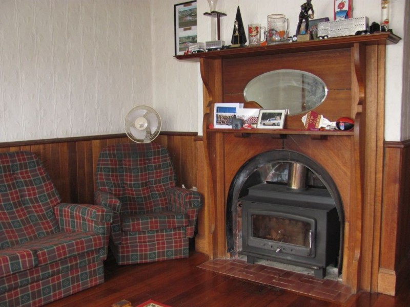 19 Charles Street, Cressy TAS 7302