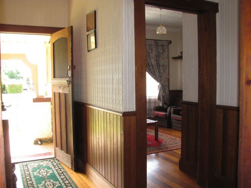 19 Charles Street, Cressy TAS 7302