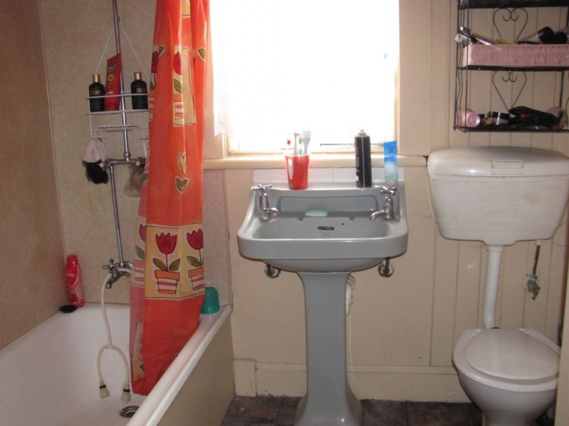 19 Charles Street, Cressy TAS 7302