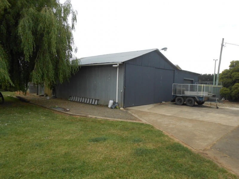 2 Macquarie Street, Cressy TAS 7302