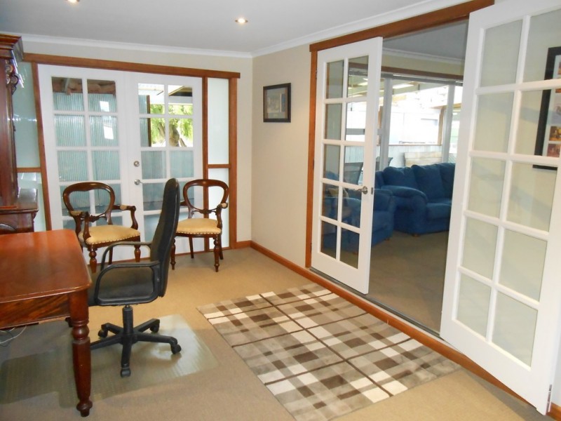 2 Macquarie Street, Cressy TAS 7302