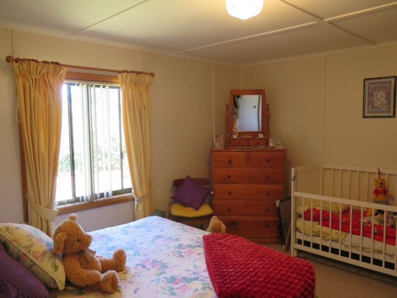 5 Bond Street, Ross TAS 7209