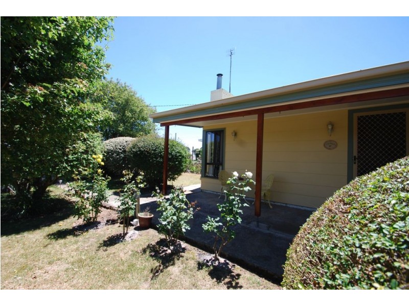 5 Bond Street, Ross TAS 7209