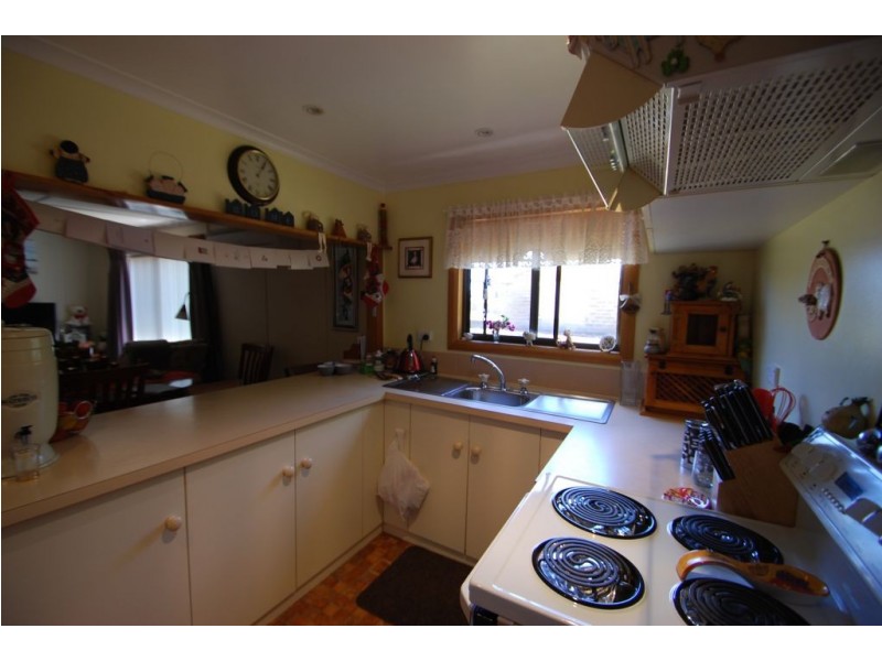 5 Bond Street, Ross TAS 7209