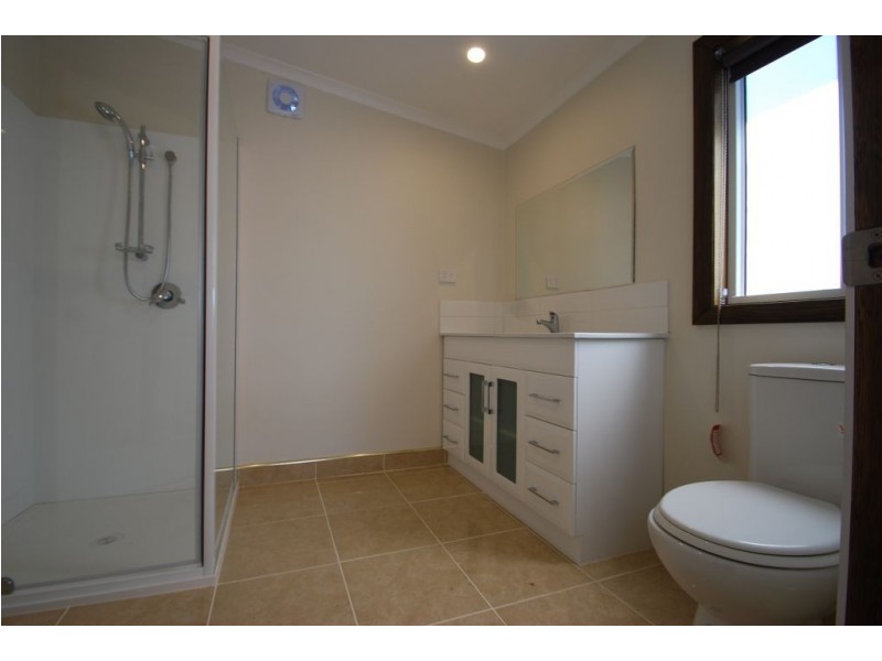 18 Charles Street, Cressy TAS 7302