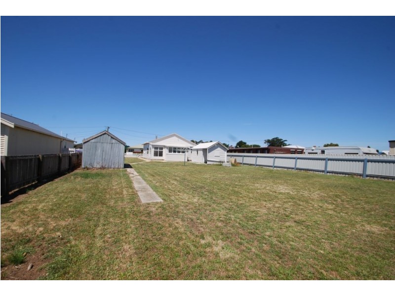 18 Charles Street, Cressy TAS 7302