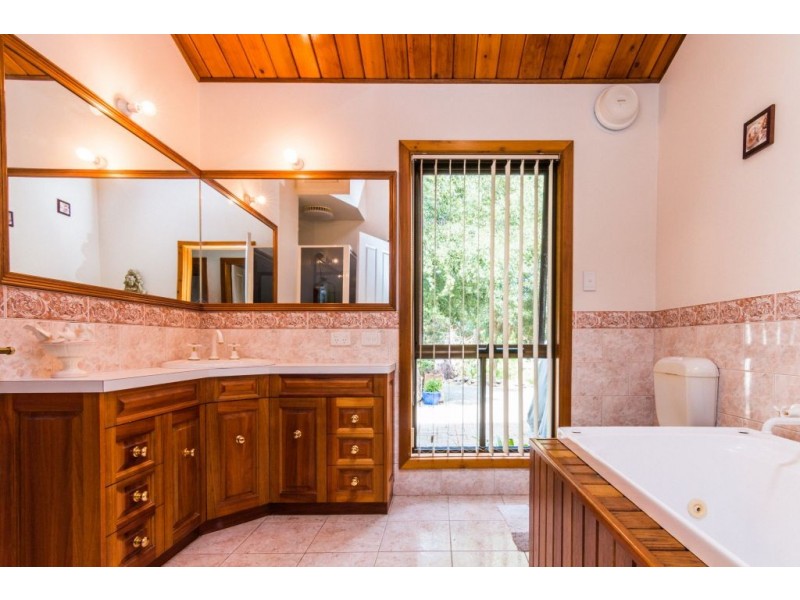 15962 Midlands Highway, Perth TAS 7300