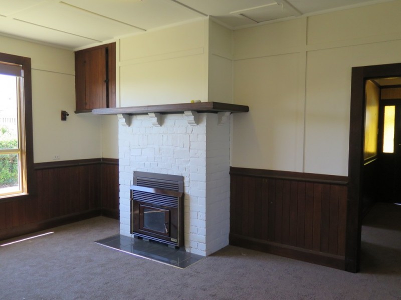 18 Charles Street, Cressy TAS 7302