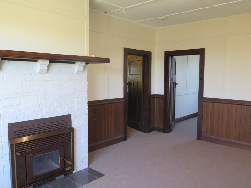 18 Charles Street, Cressy TAS 7302