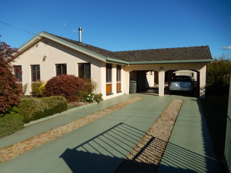 11 Malcombe Street, Longford TAS 7301