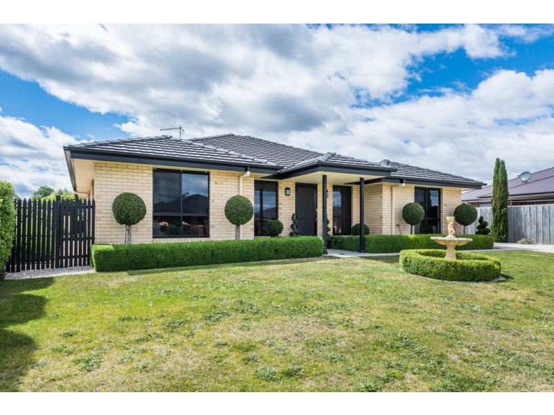 8 Country Field Court, Longford TAS 7301