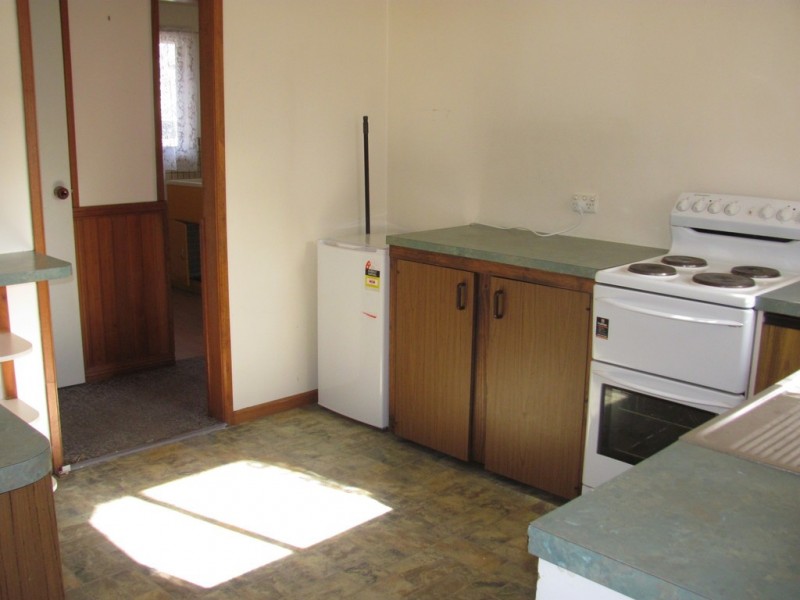 16 Bedford Street, Campbell Town TAS 7210
