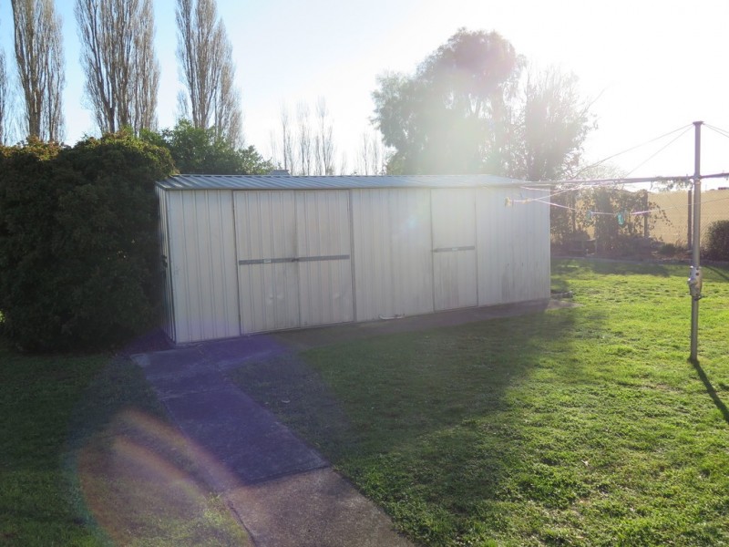 16 Bedford Street, Campbell Town TAS 7210
