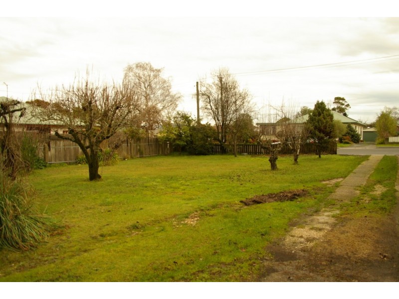 7 Clarence Street, Perth TAS 7300