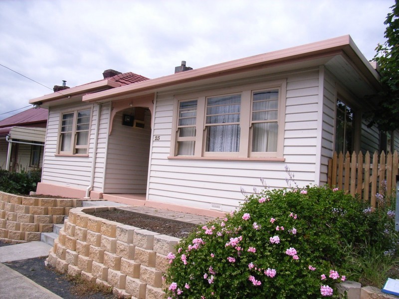 23 Pioneer Avenue, New Norfolk TAS 7140