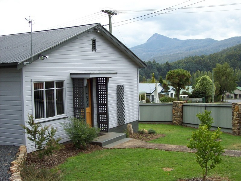 8 South Crescent, Maydena TAS 7140