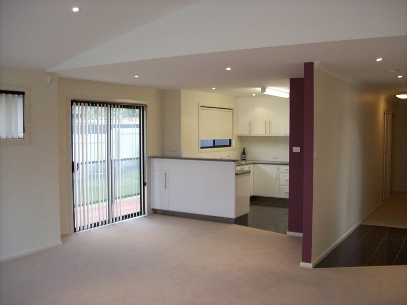 2/8  Howell Drive, New Norfolk TAS 7140