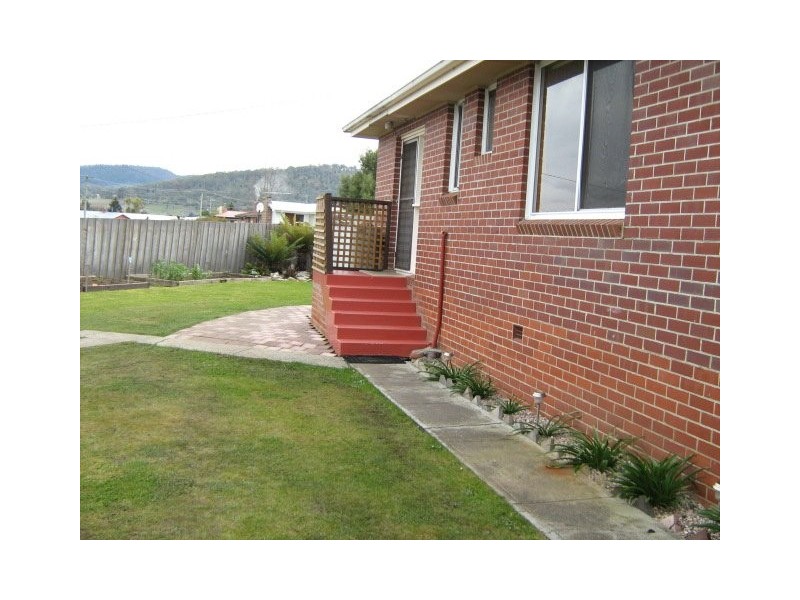 9 Phillips Avenue, New Norfolk TAS 7140