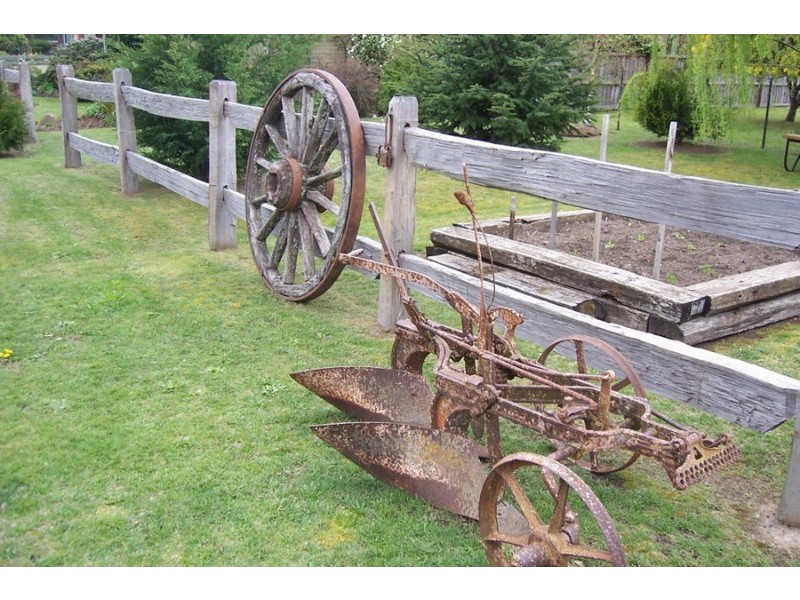 New Norfolk TAS 7140