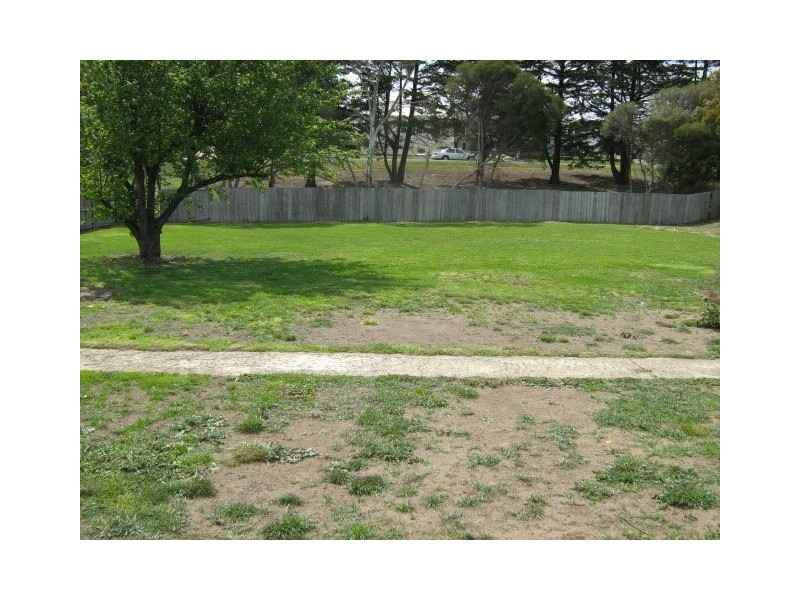 10 Link Road, New Norfolk TAS 7140