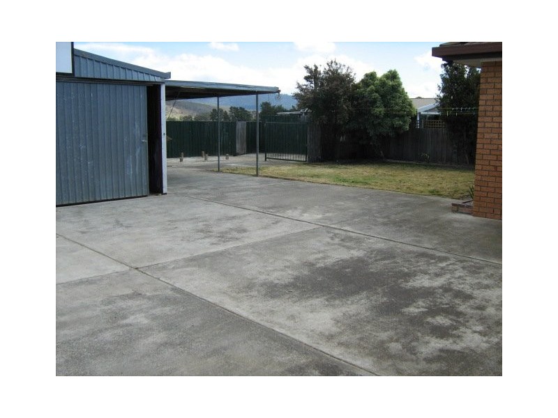 17 Lawitta Road, New Norfolk TAS 7140