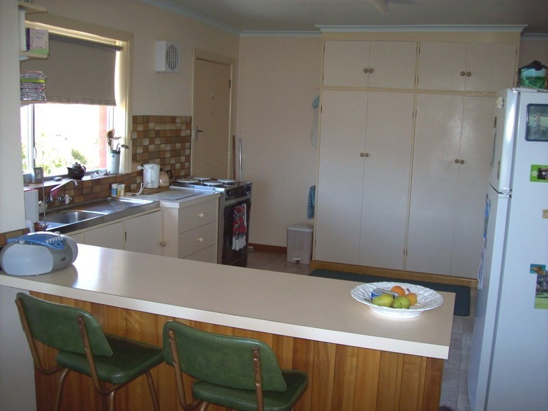 New Norfolk TAS 7140