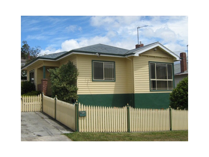 7 Barnett Avenue, New Norfolk TAS 7140