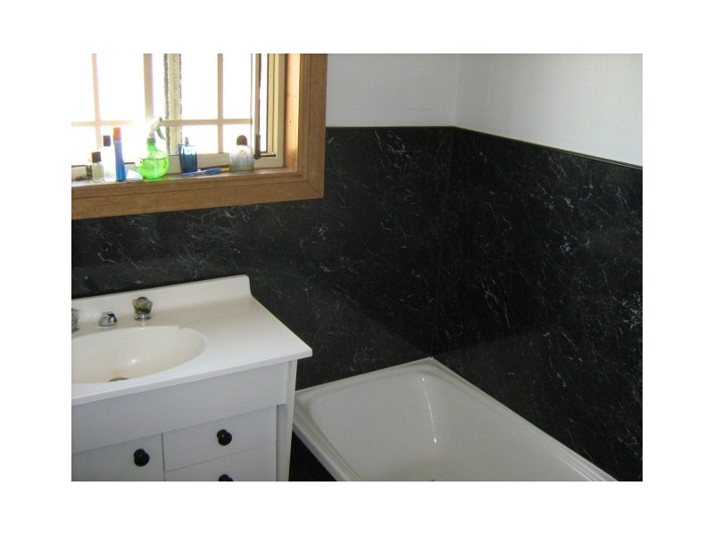 7 Barnett Avenue, New Norfolk TAS 7140