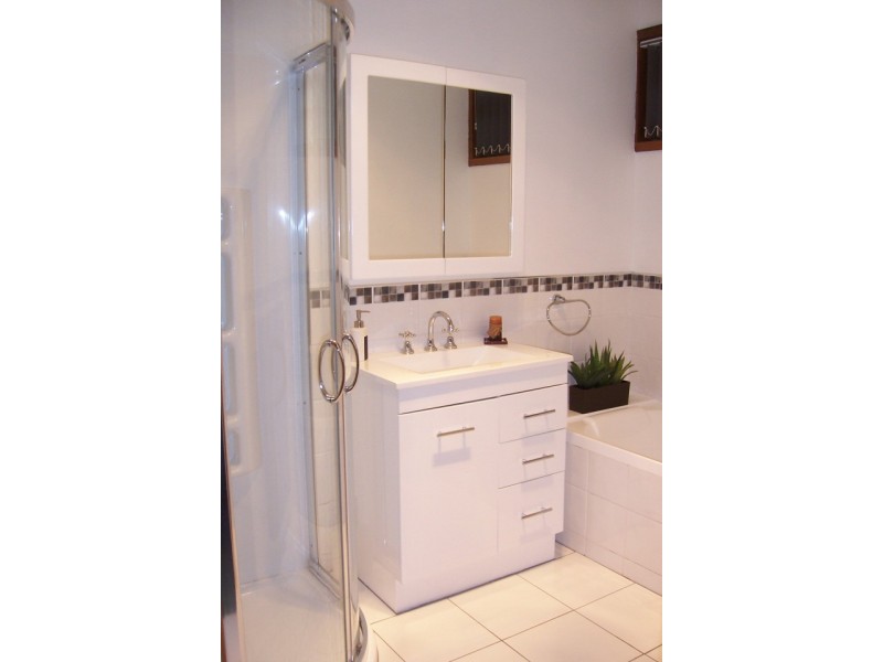 New Norfolk TAS 7140