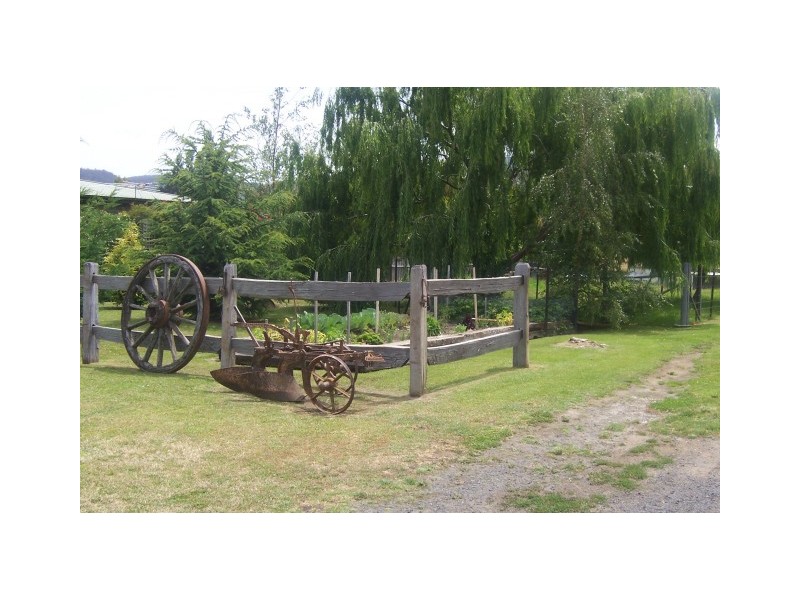 New Norfolk TAS 7140