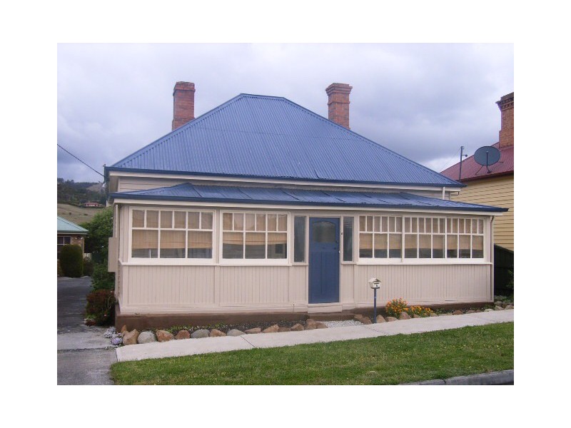 3/6 Grey Street, New Norfolk TAS 7140