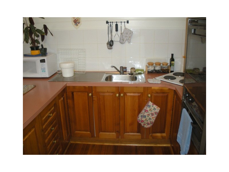 New Norfolk TAS 7140