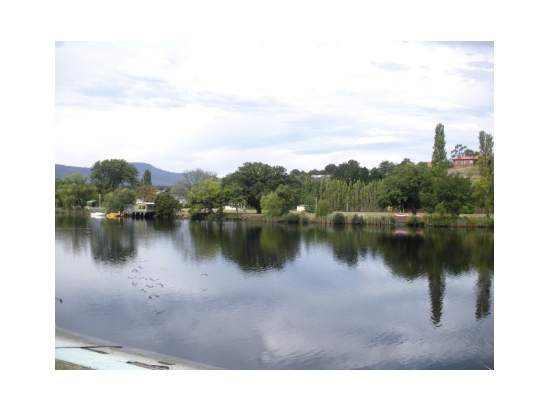 38 Rocks Road, New Norfolk TAS 7140