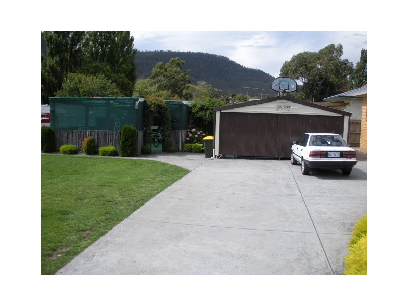 38 Rocks Road, New Norfolk TAS 7140