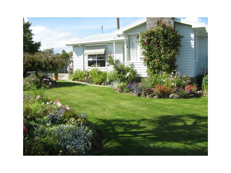 New Norfolk TAS 7140