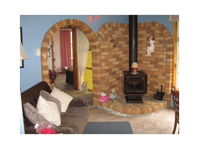 New Norfolk TAS 7140