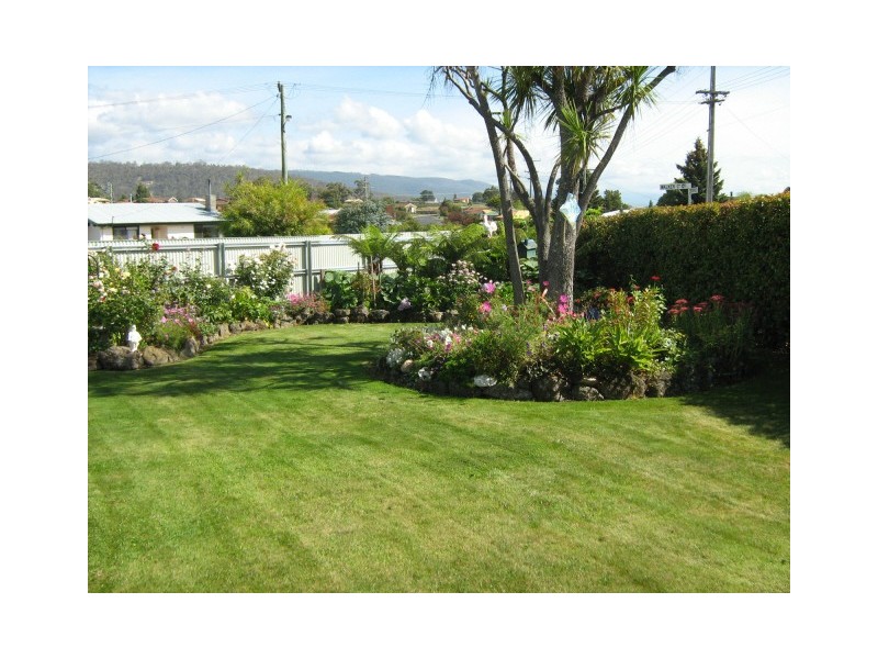 New Norfolk TAS 7140