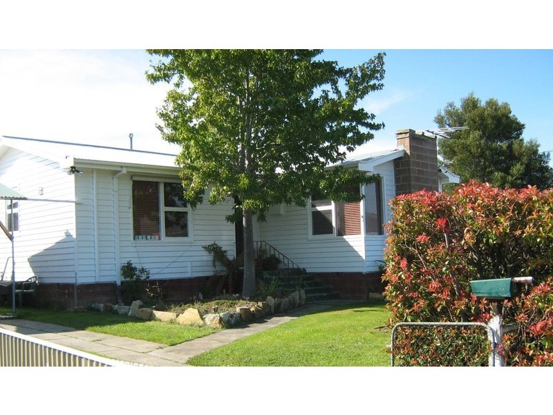 4 Walker Crescent, New Norfolk TAS 7140