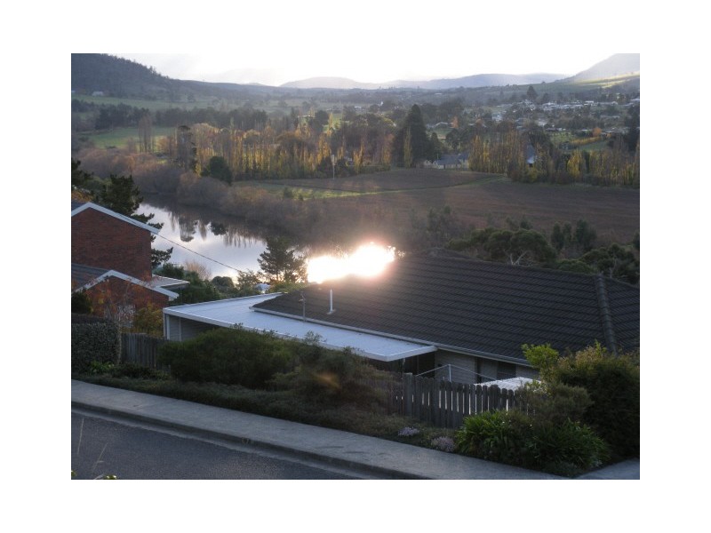 64 Sharland Avenue, New Norfolk TAS 7140
