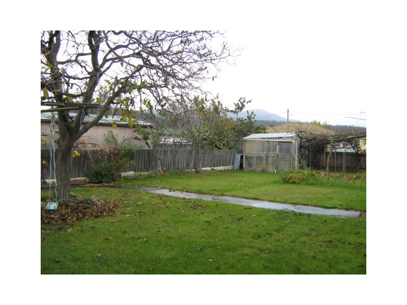 26 Fifth Avenue, New Norfolk TAS 7140