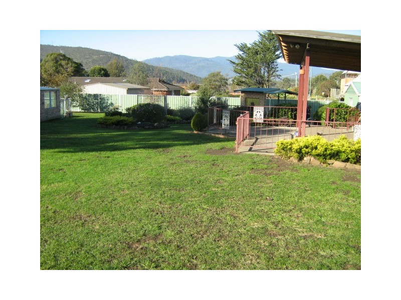 13 Davey Court, New Norfolk TAS 7140