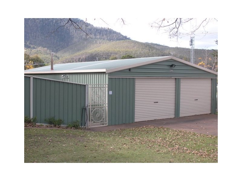 13 Davey Court, New Norfolk TAS 7140
