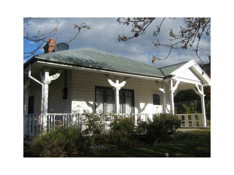 35 Pioneer Avenue, New Norfolk TAS 7140